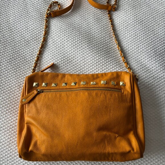 Steve Madden Mustard Colour - Please read Description - Picture 2 of 10